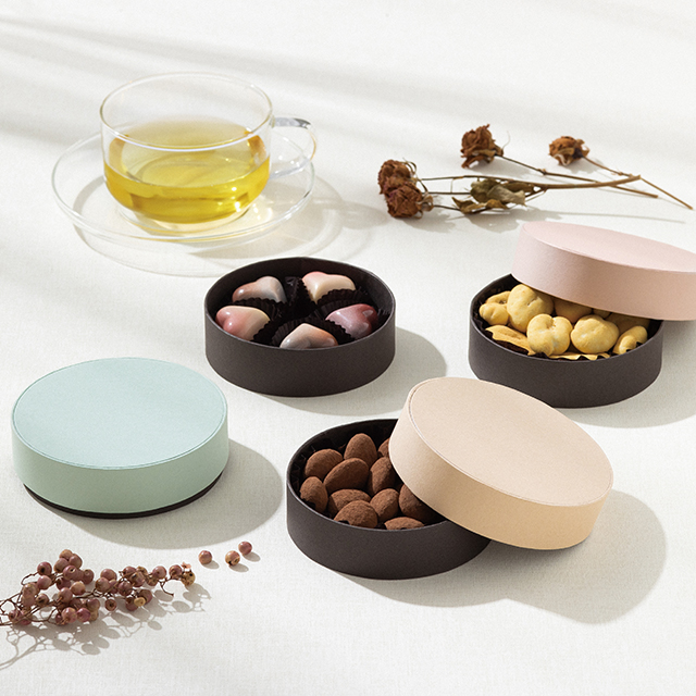 大人かわいいくすみカラーの丸箱